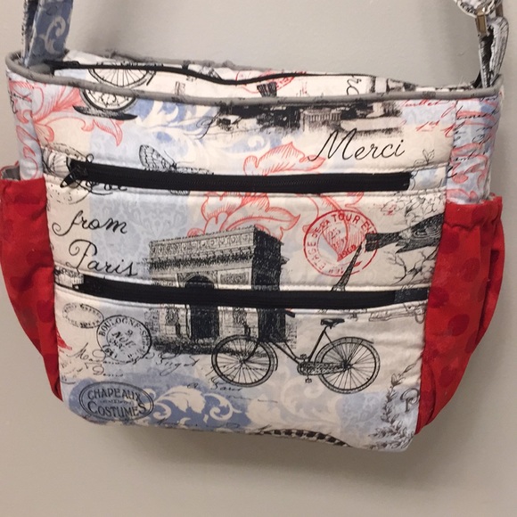 Paris themed crossbody bag - Picture 2 of 3